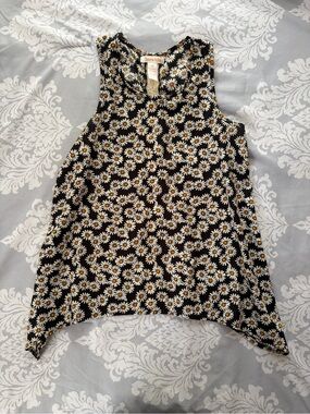 Black Daisy Print Sleeveless Tank